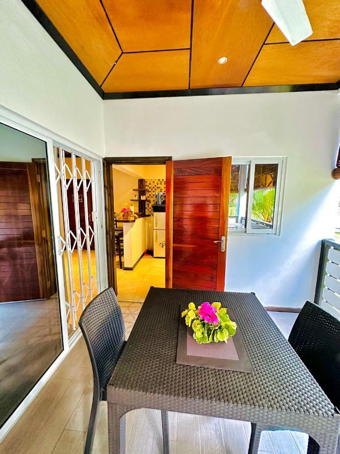 Seaside Self Catering Lägenhet Anse Royale Exteriör bild